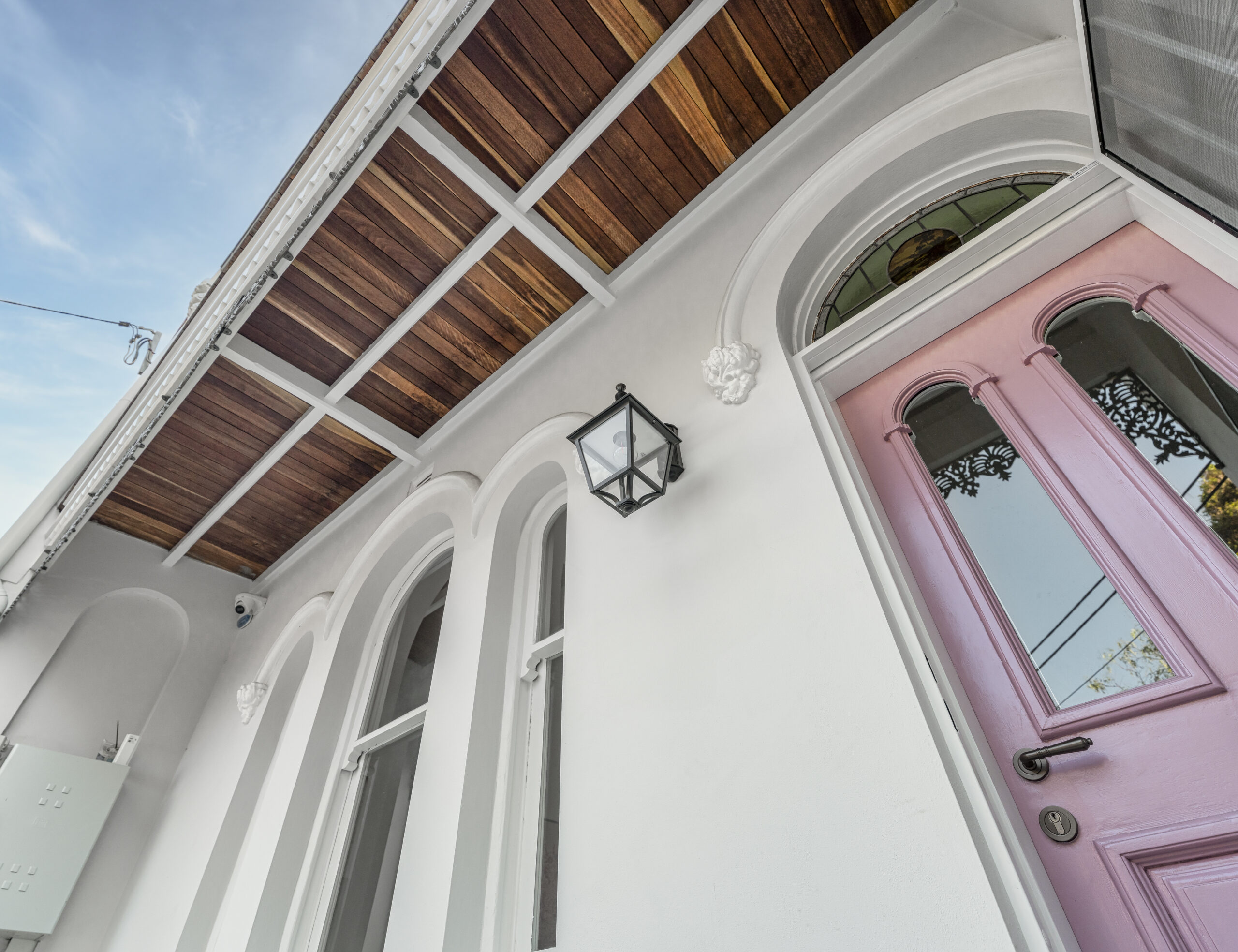 From Mud to Microcement: The Evolution of Rendering